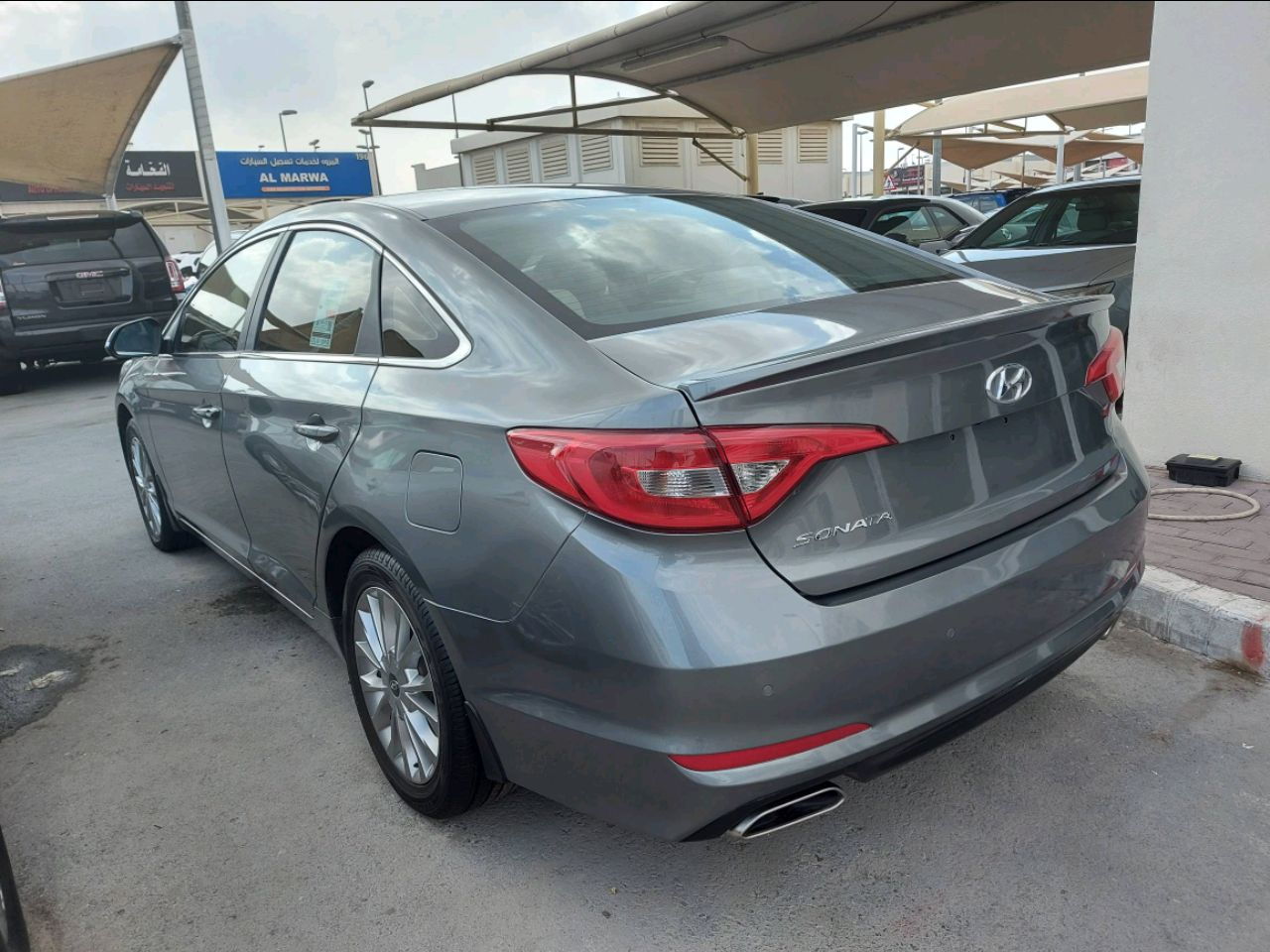 Hyundai Sonata - Image 3
