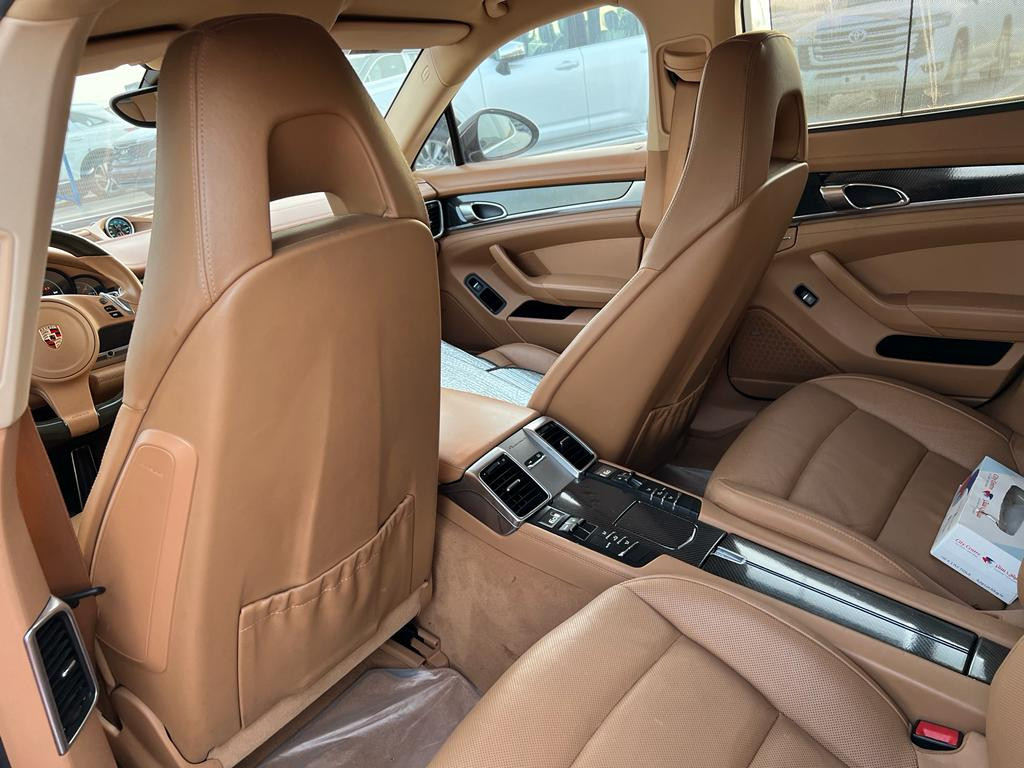 Porsche Panamera - Image 7
