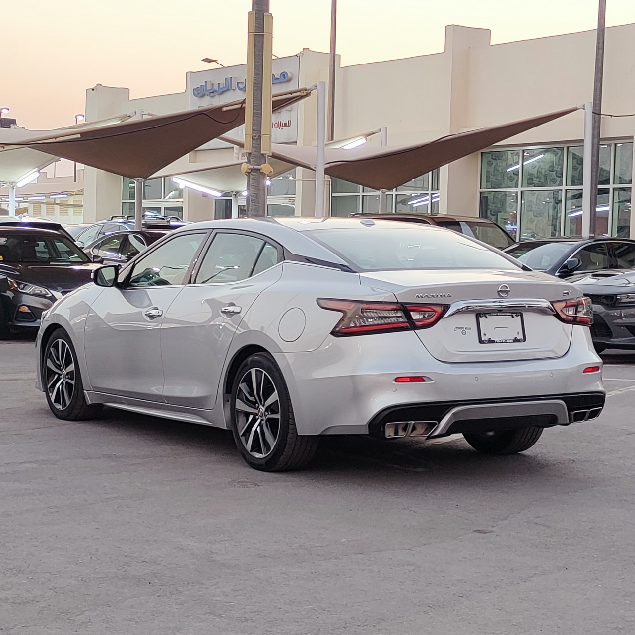 Nissan Maxima - Image 9