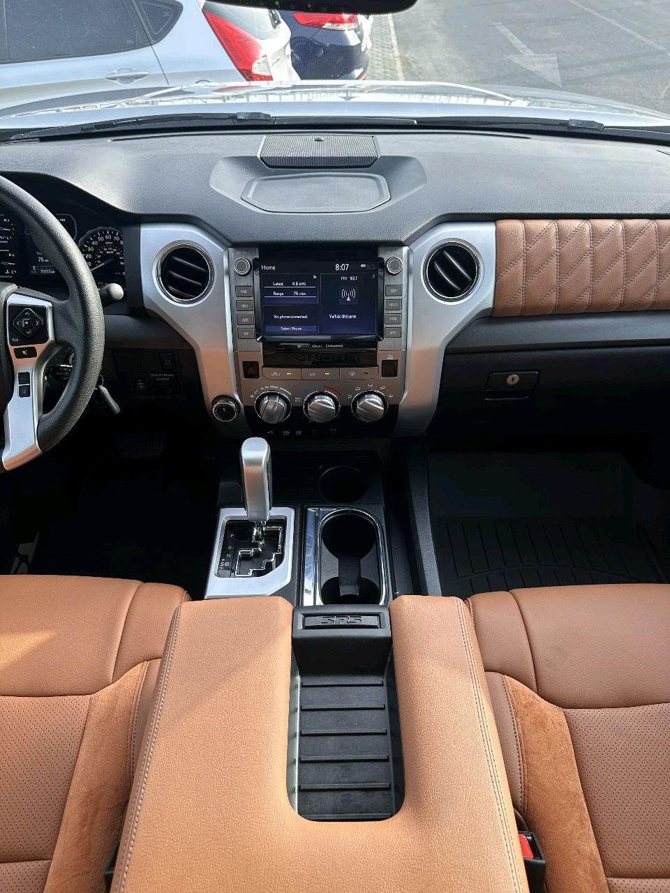 Toyota Tundra - Image 11