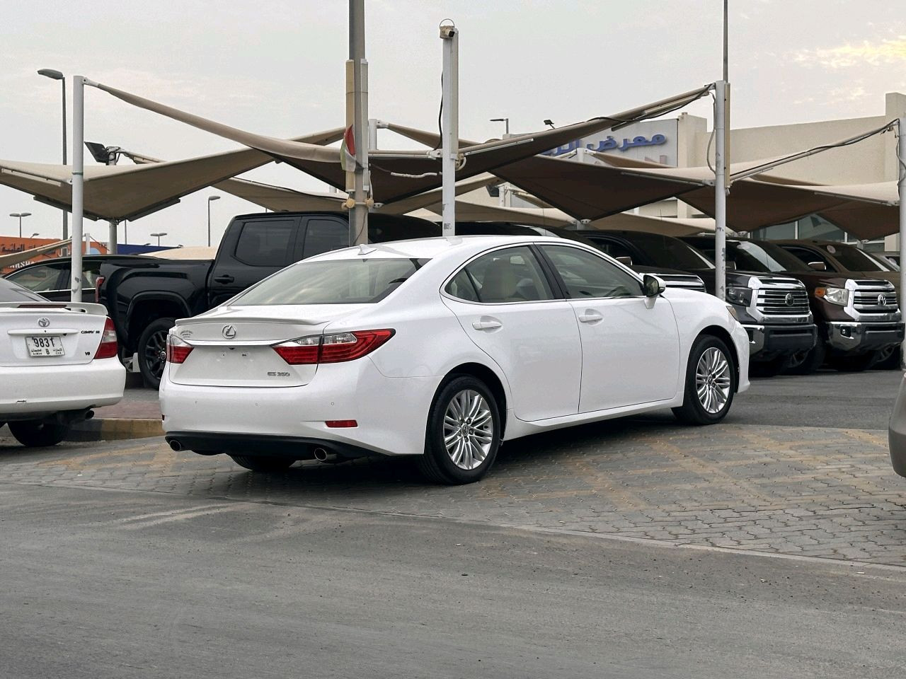 Lexus ES-Series - Image 11