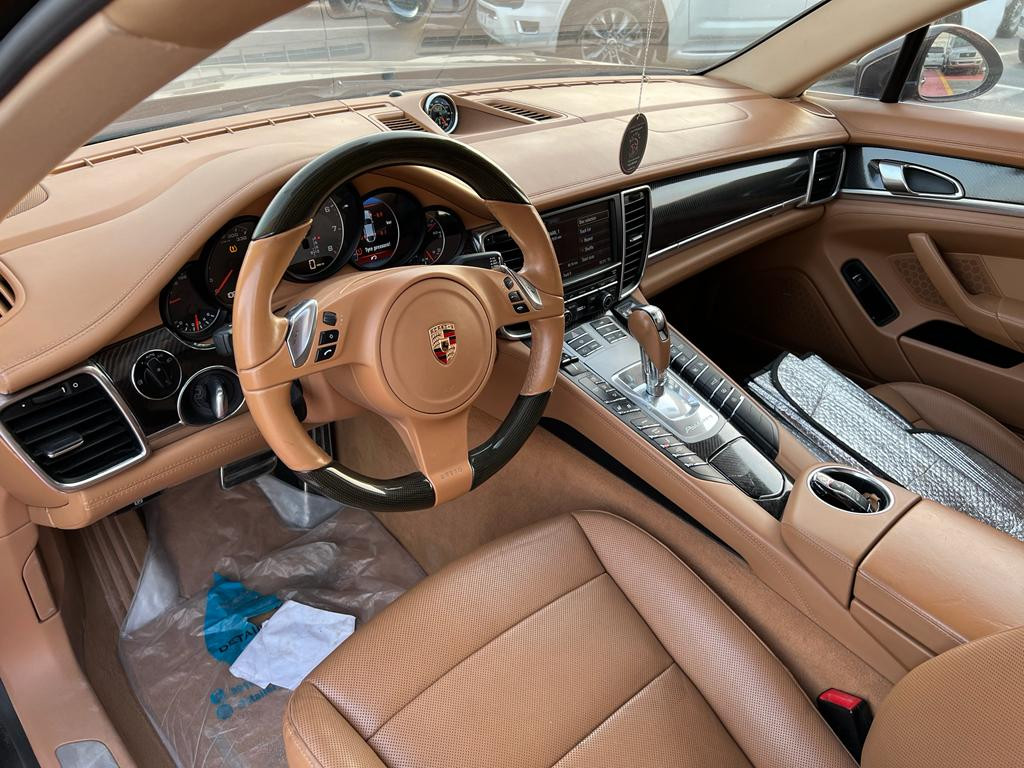 Porsche Panamera - Image 5