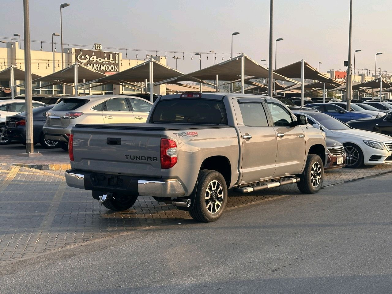 Toyota Tundra - Image 9