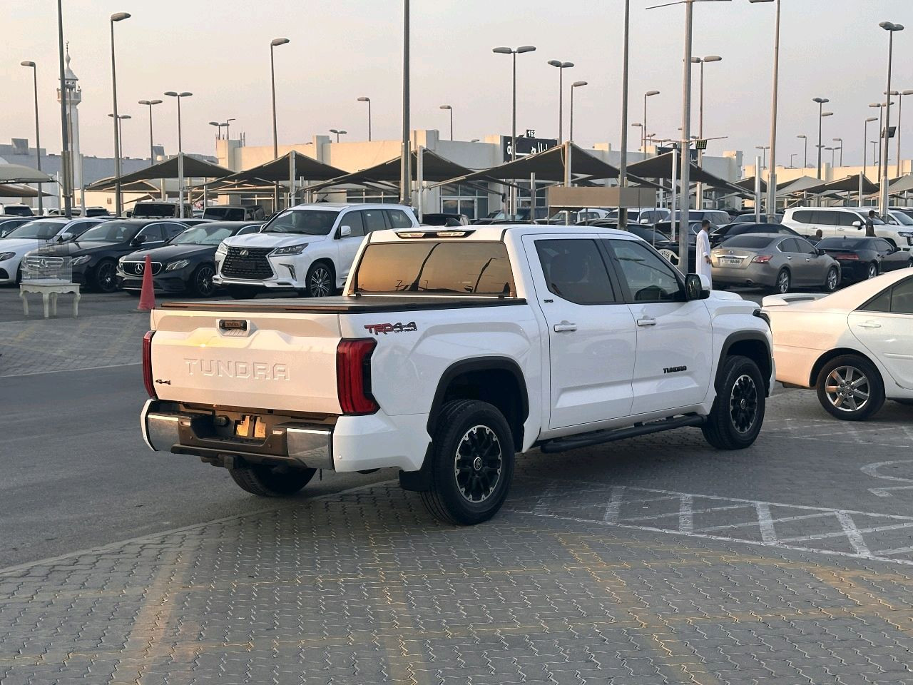 Toyota Tundra - Image 6