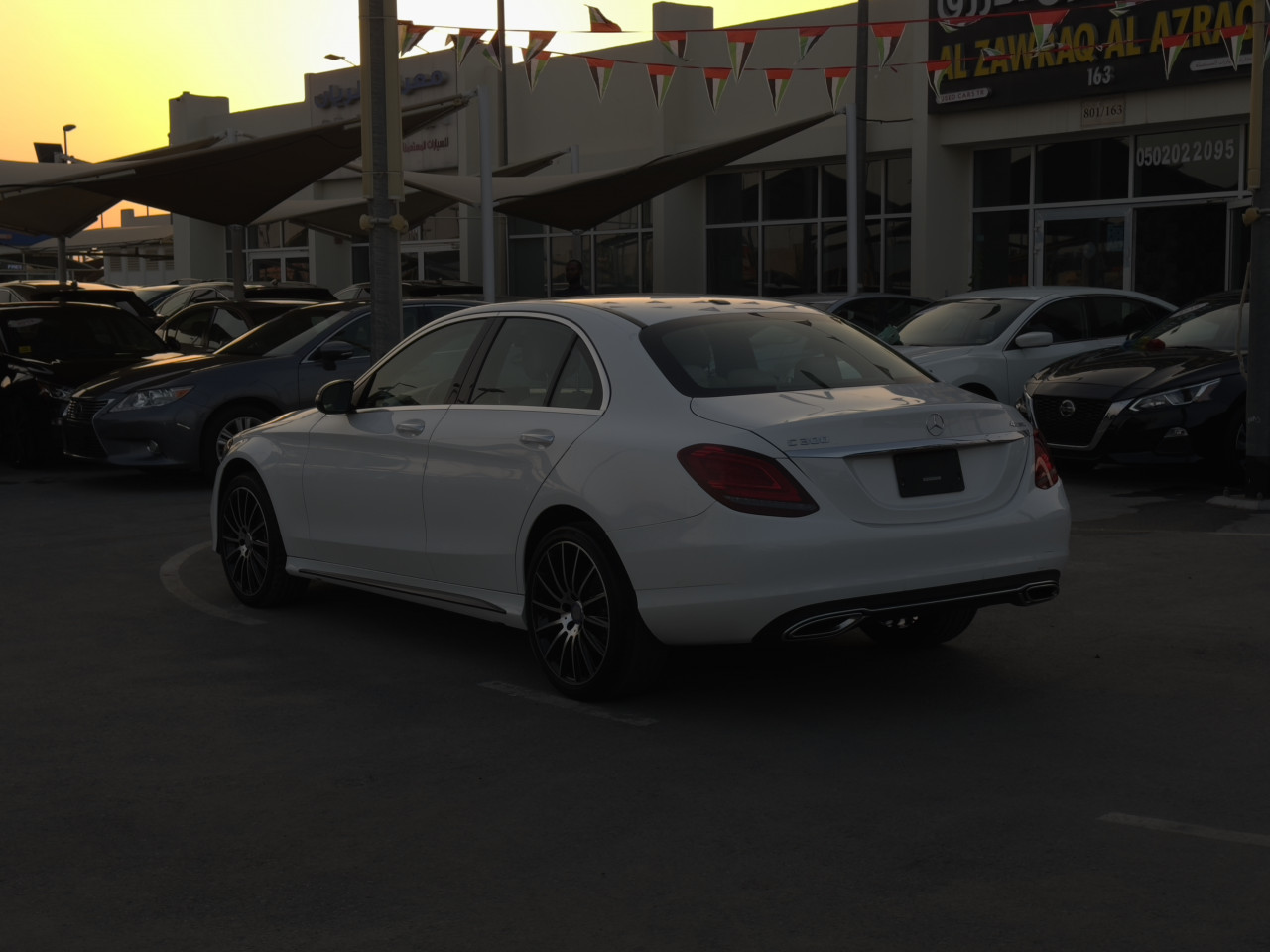 Mercedes Benz C-Class - Image 4