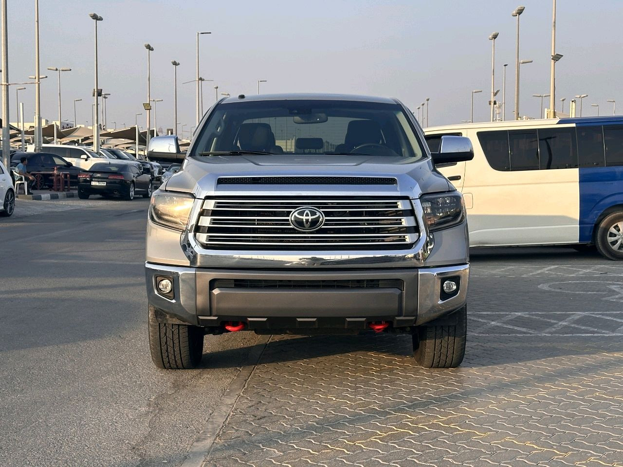 Toyota Tundra - Image 12