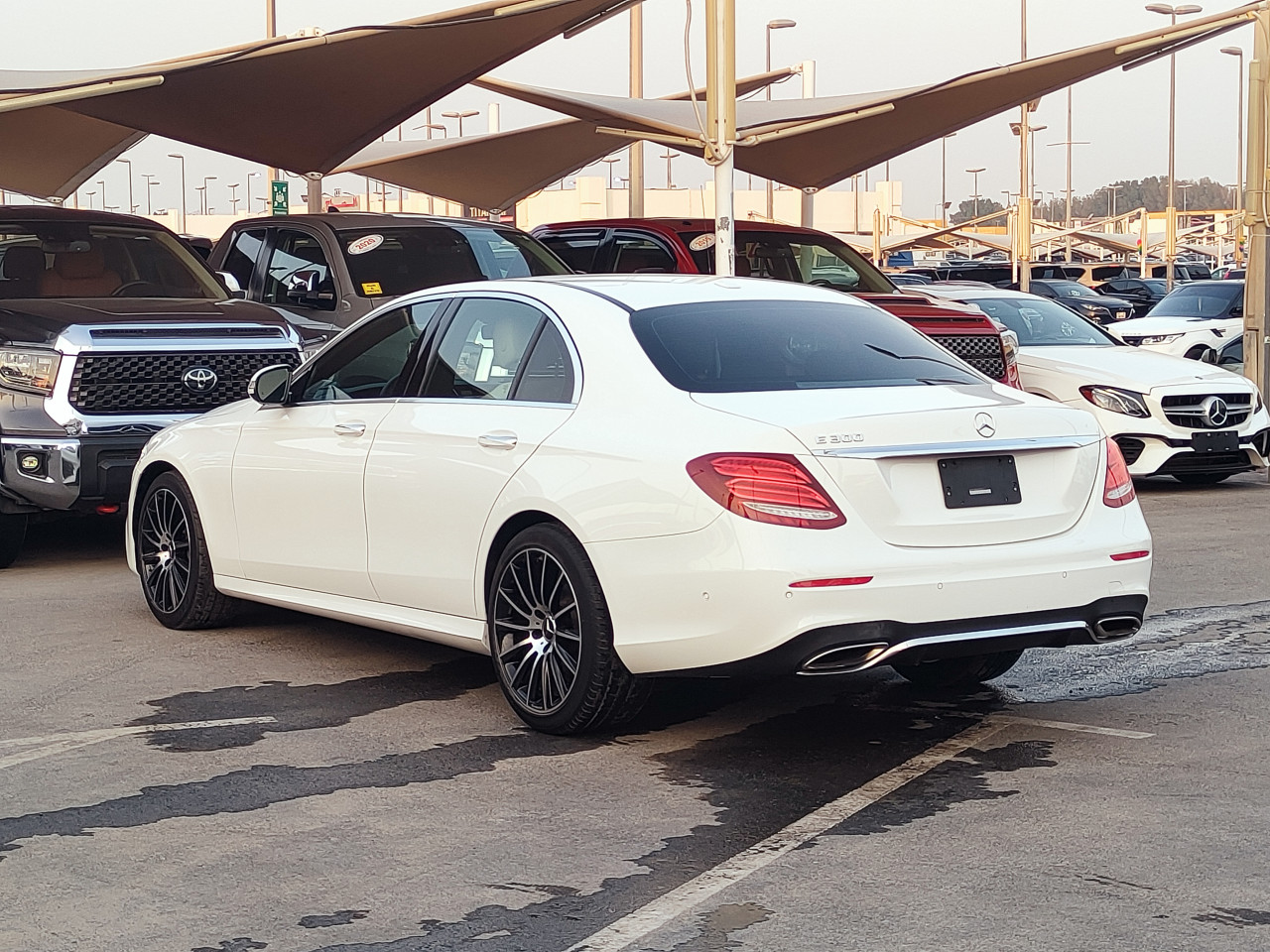 Mercedes Benz E-Class - Image 6