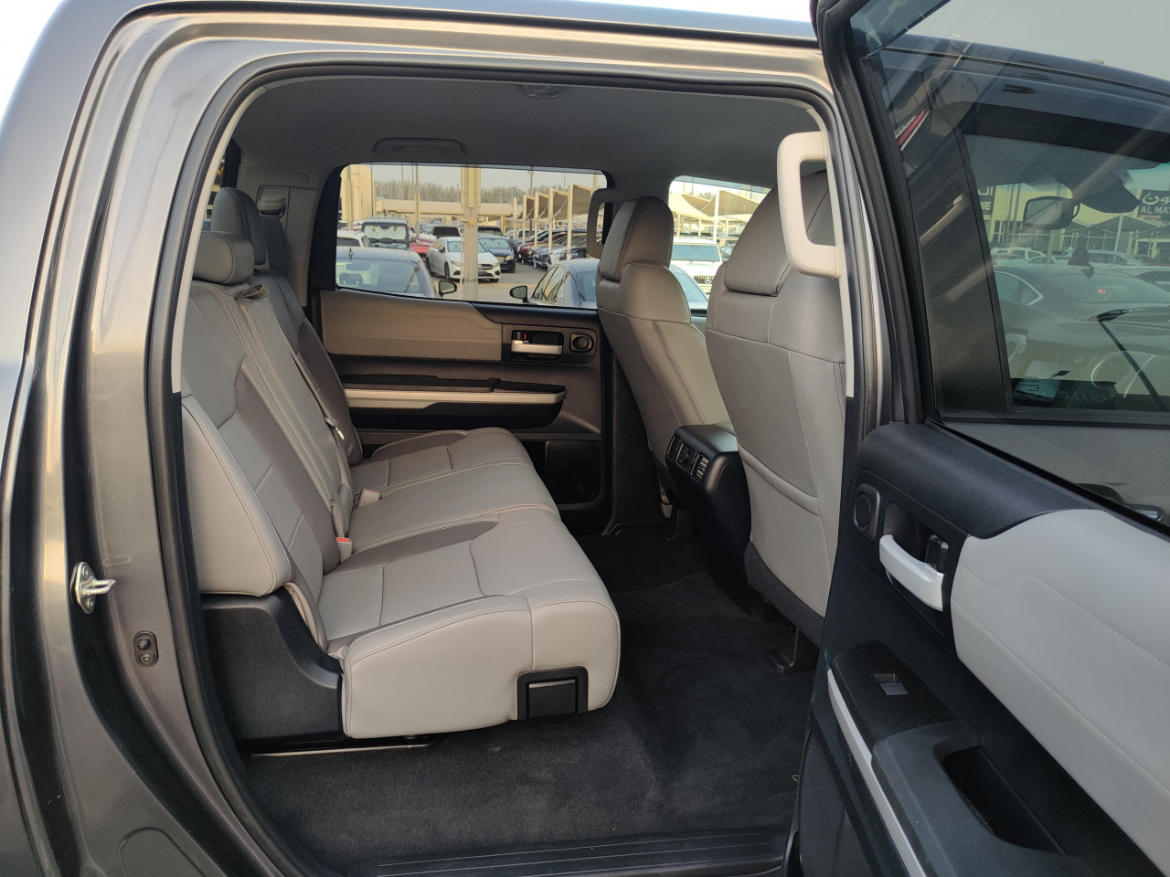 Toyota Tundra - Image 5