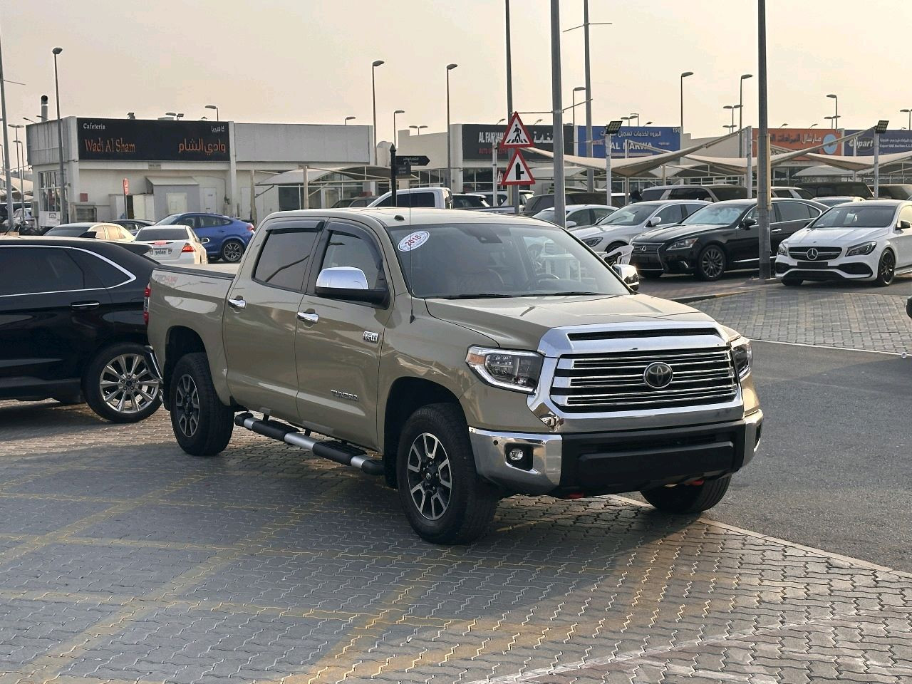Toyota Tundra - Image 4
