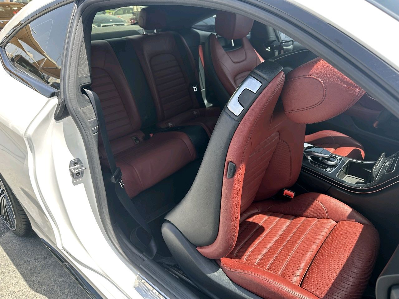 Mercedes Benz C-Class - Image 8