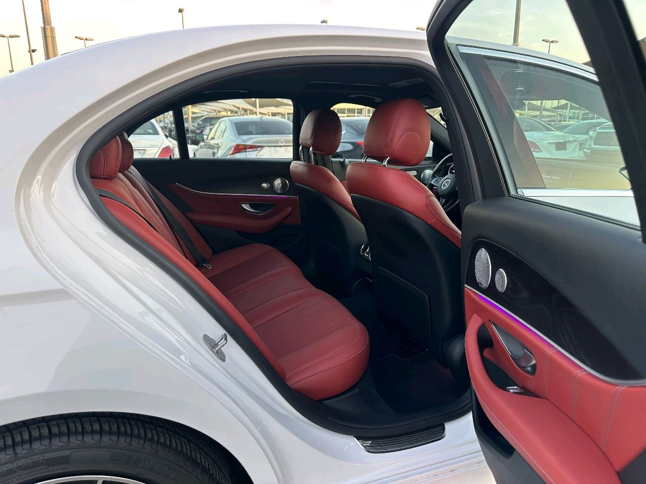 Mercedes Benz E-Class - Image 8
