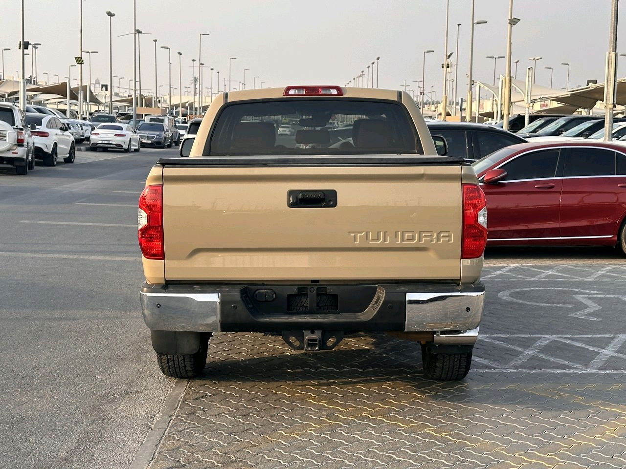 Toyota Tundra - Image 12