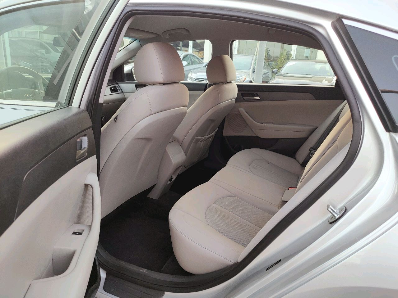 Hyundai Sonata - Image 7