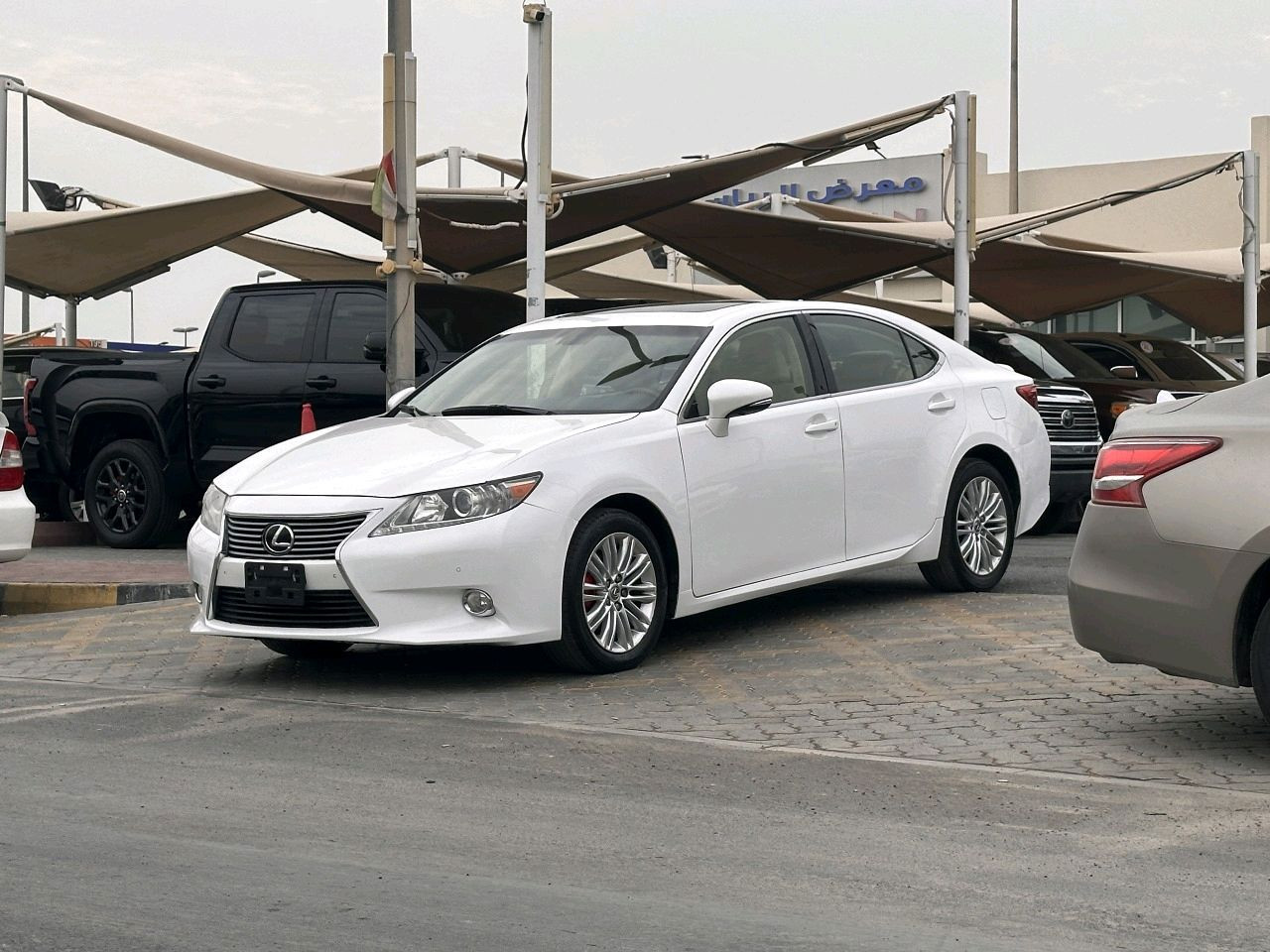 Lexus ES-Series - Image 10