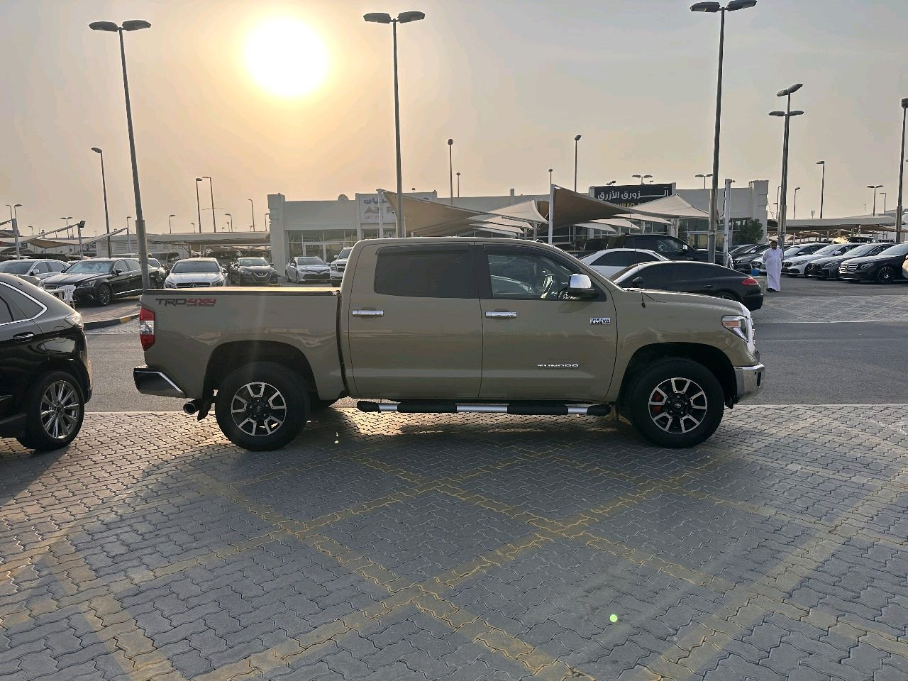 Toyota Tundra - Image 5