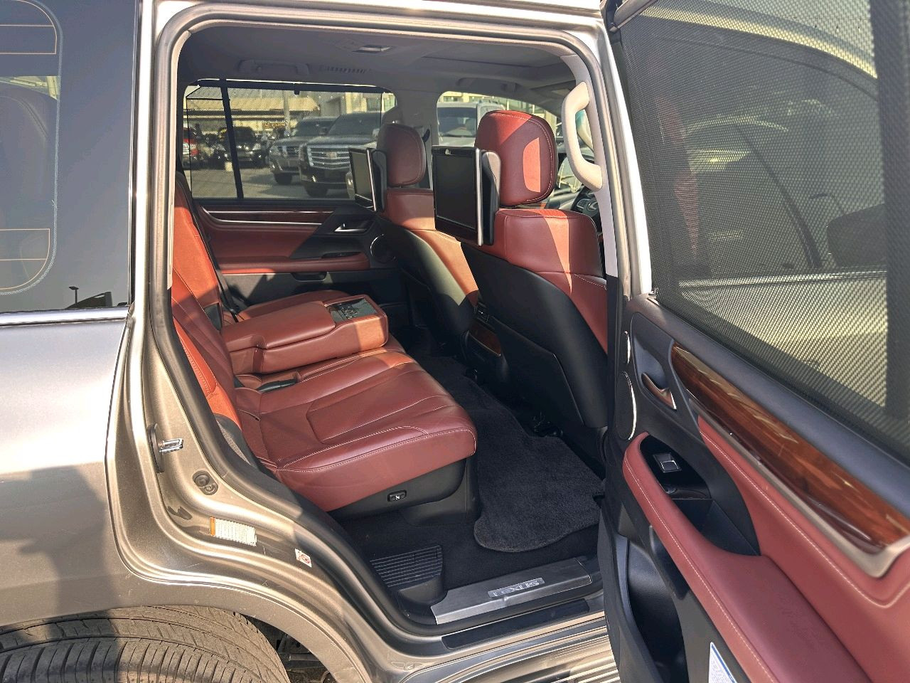 Lexus LX-Series - Image 5