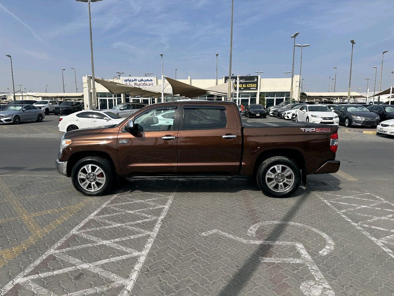 Toyota Tundra - Image 4