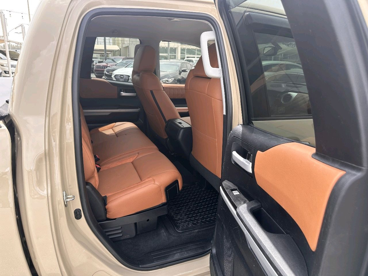 Toyota Tundra - Image 5