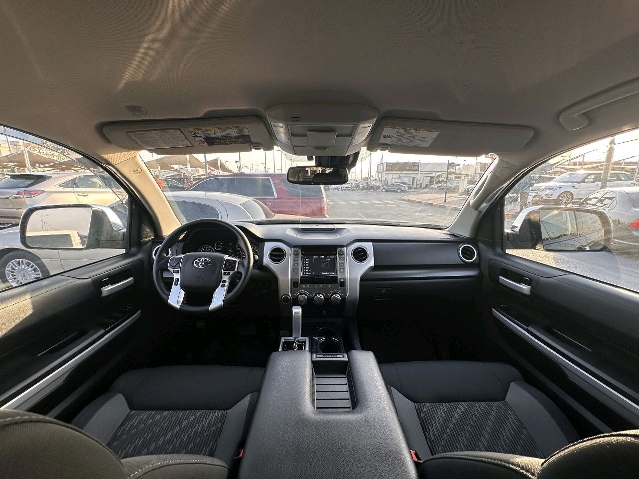 Toyota Tundra - Image 9