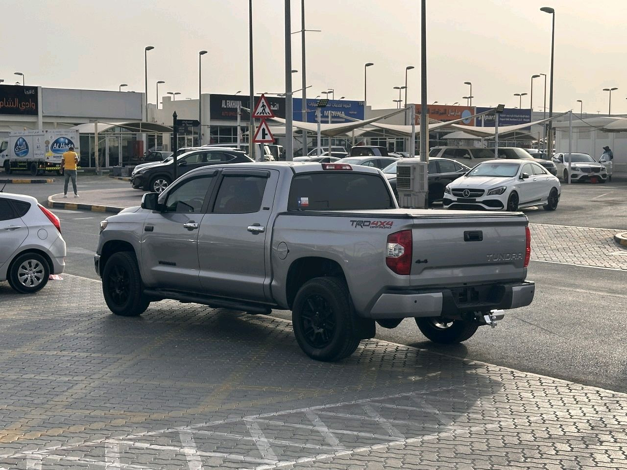 Toyota Tundra - Image 5