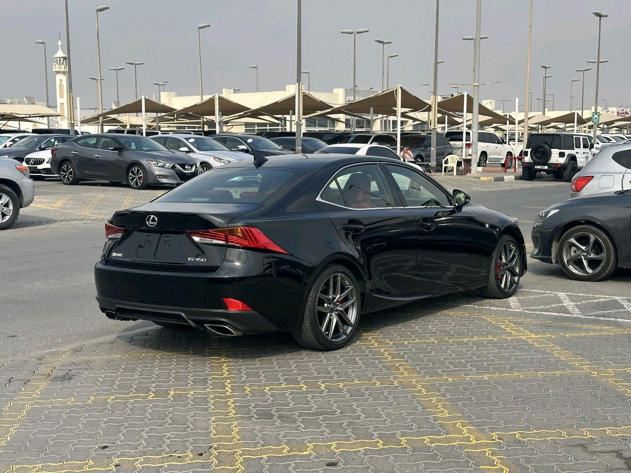 Lexus IS-Series - Image 3