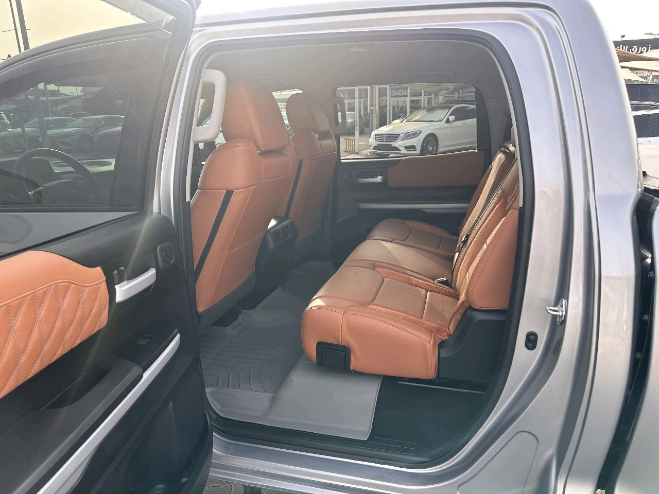Toyota Tundra - Image 4