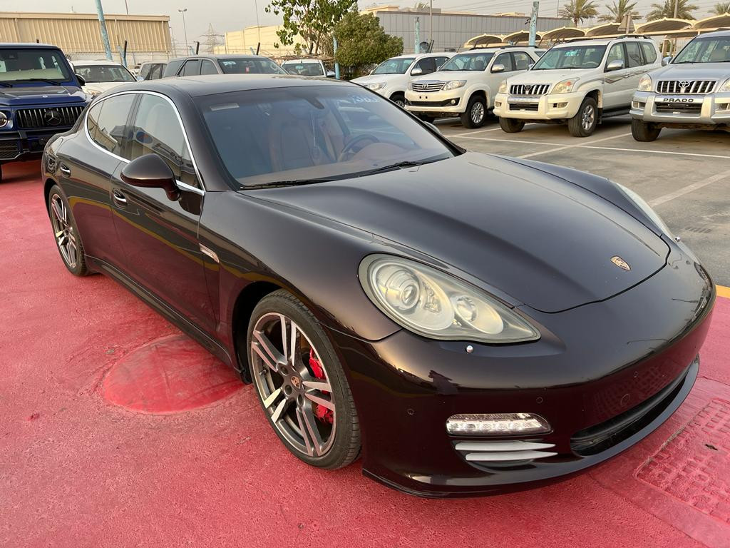Porsche Panamera - Image 4