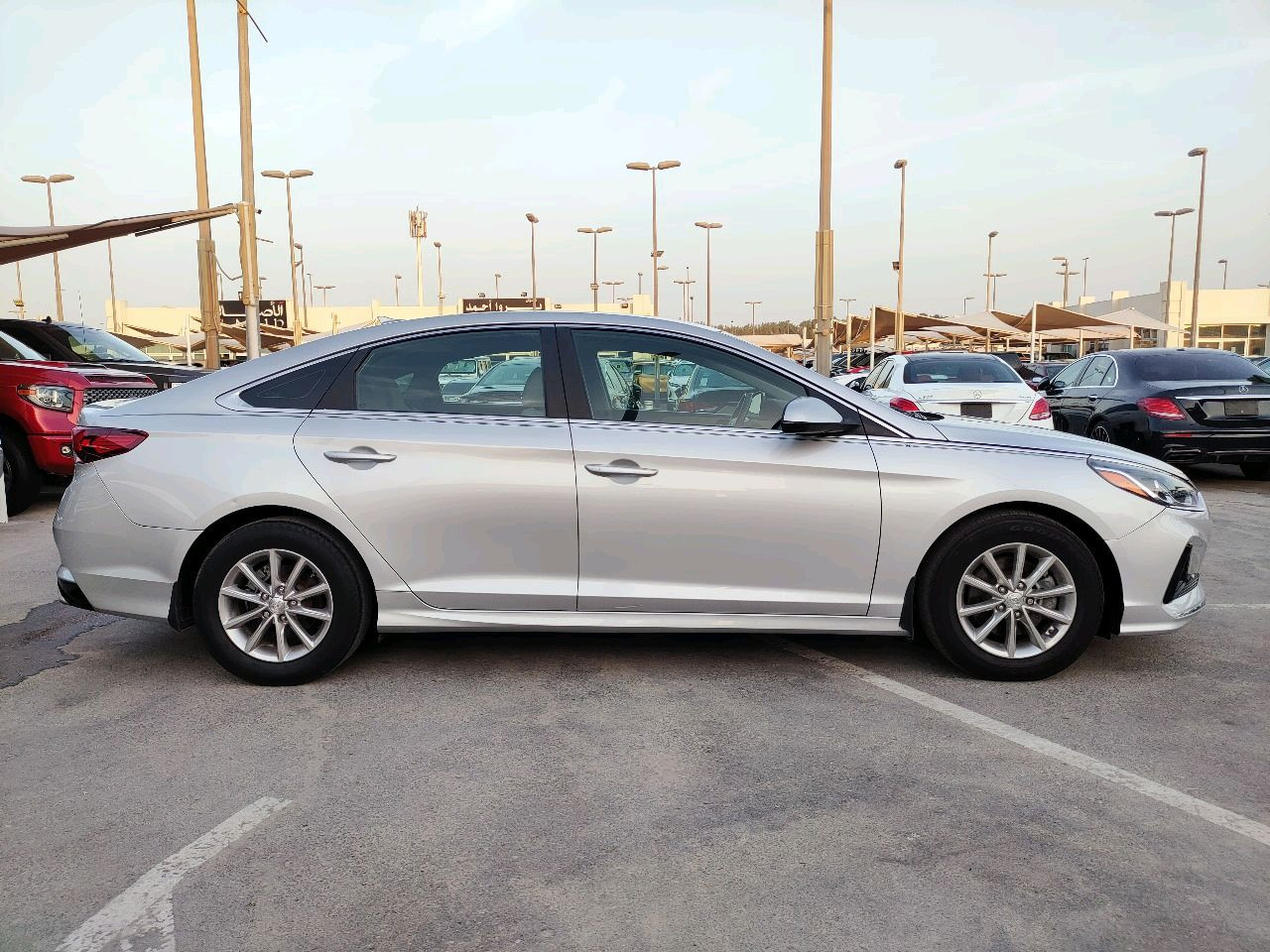 Hyundai Sonata - Image 9