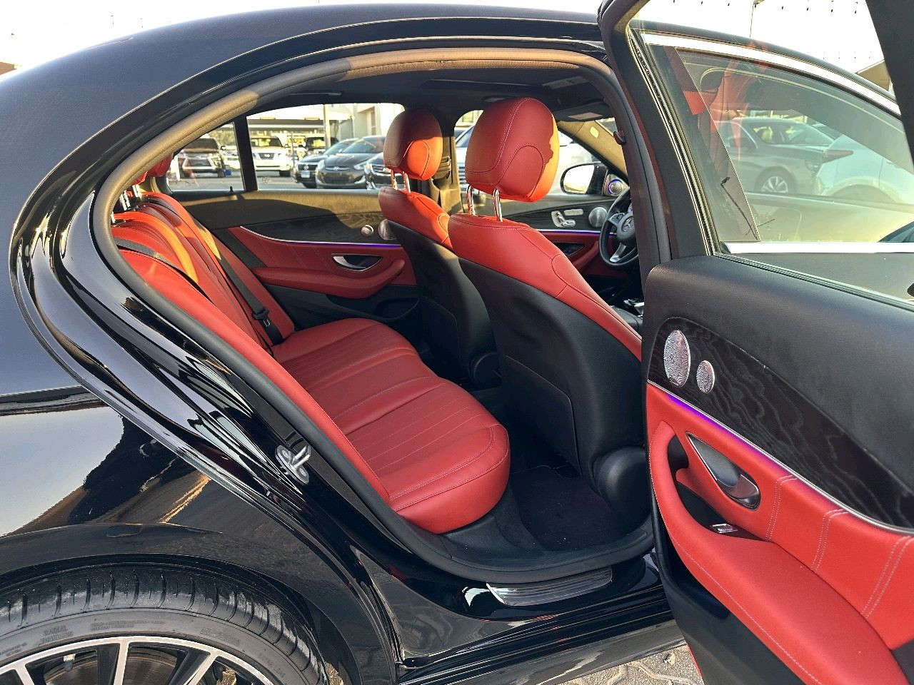 Mercedes Benz E-Class - Image 10