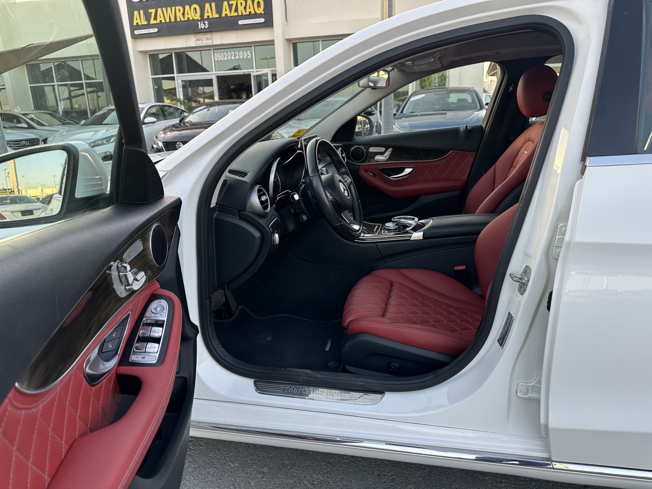 Mercedes Benz C-Class - Image 11