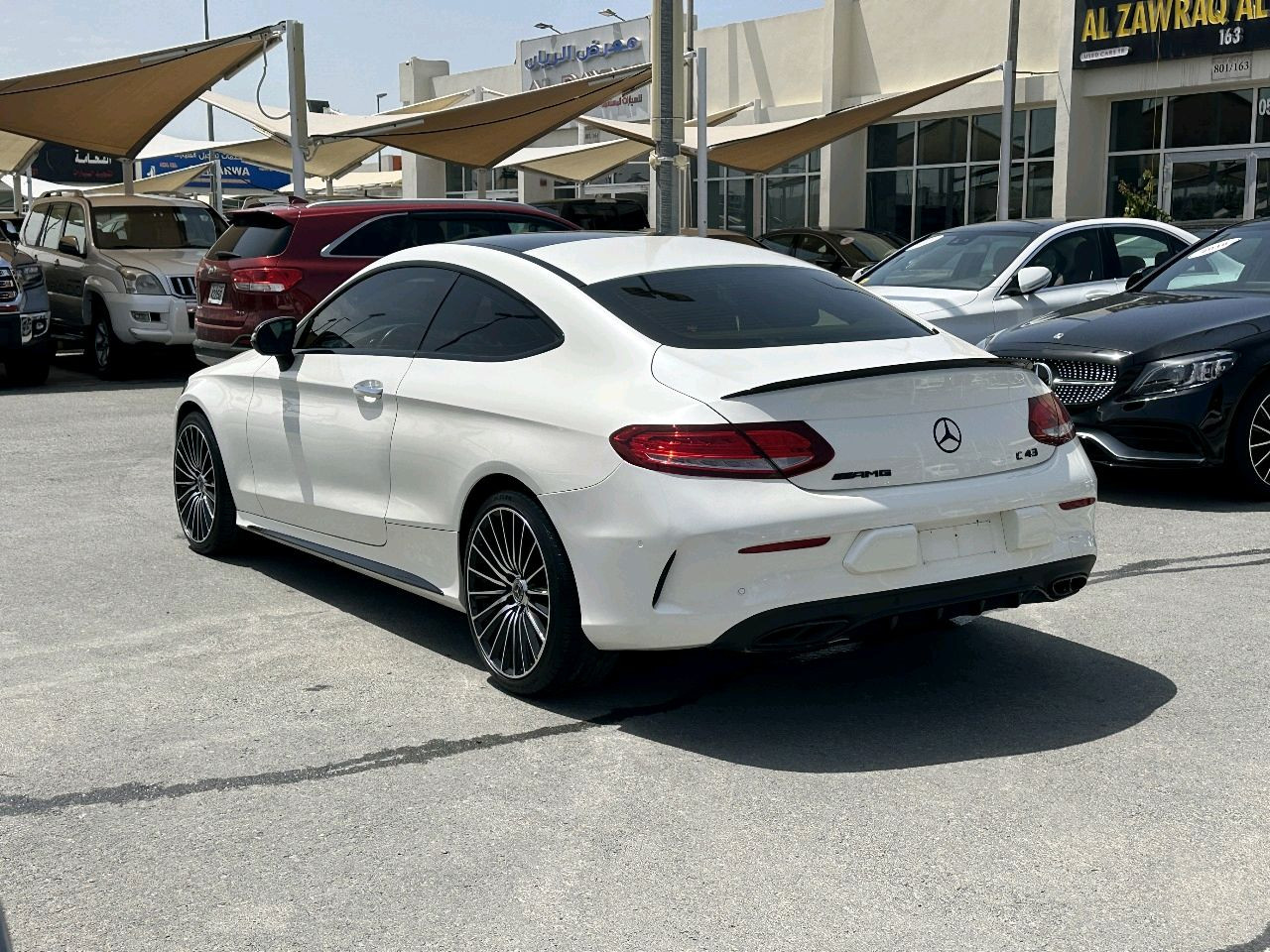 Mercedes Benz C-Class - Image 7