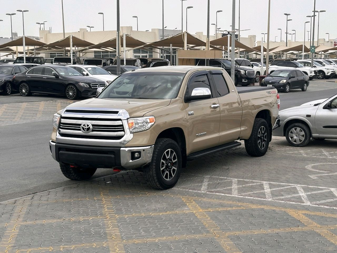 Toyota Tundra - Image 4