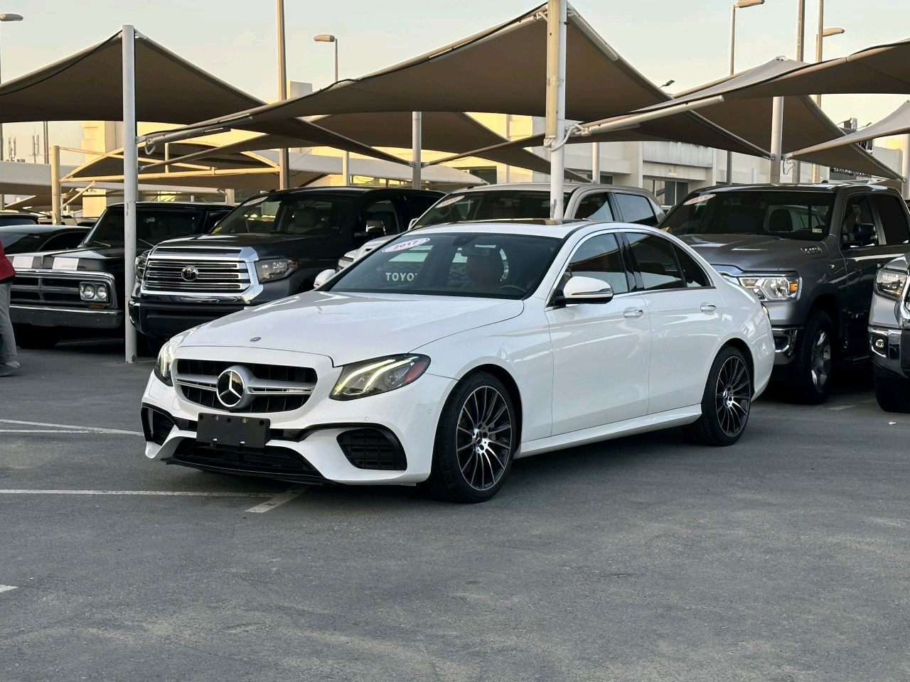 Mercedes Benz E-Class - Image 4