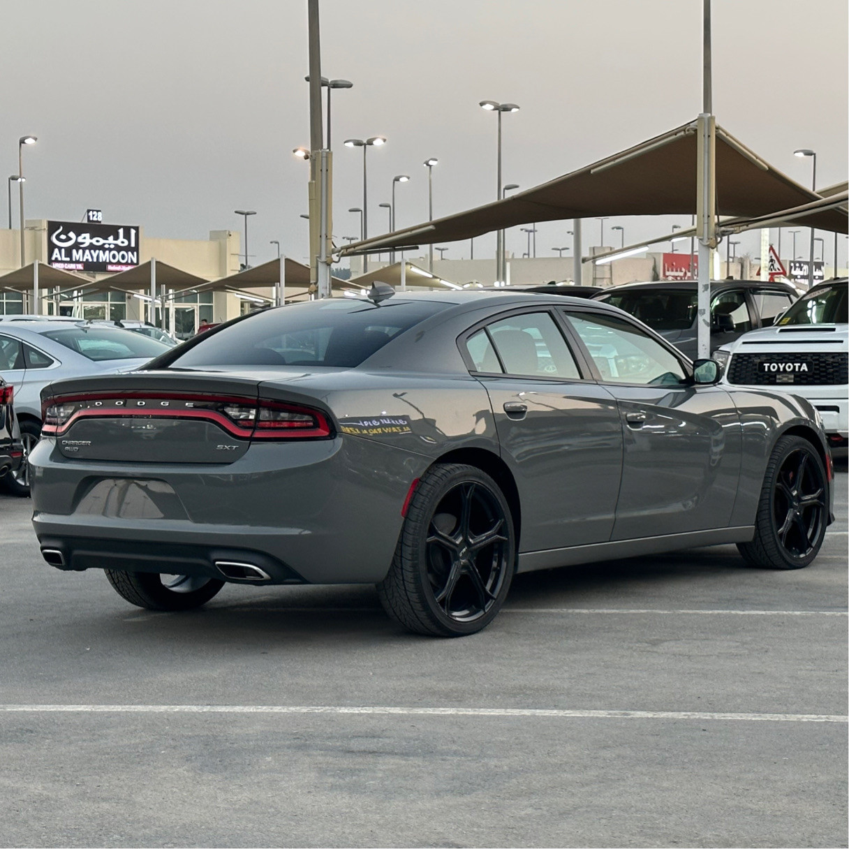 Dodge Charger - Image 8