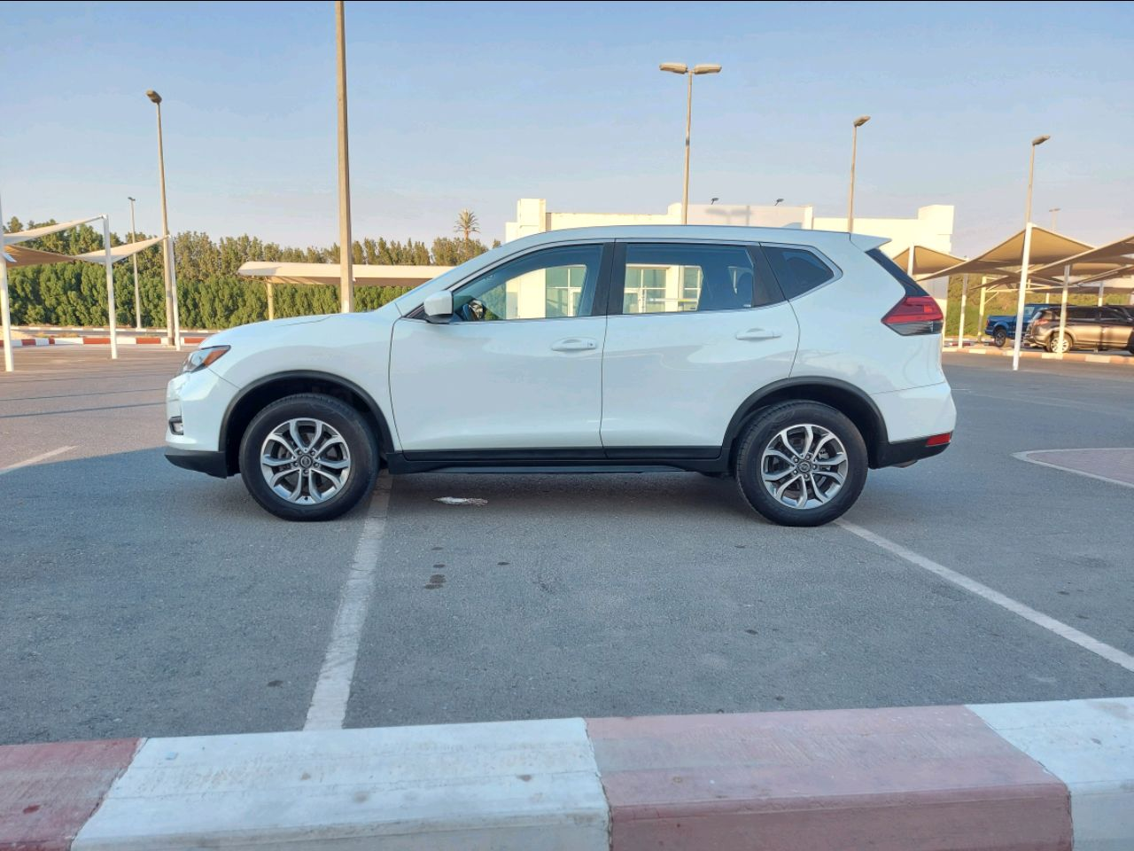 Nissan X-Trail - Image 5