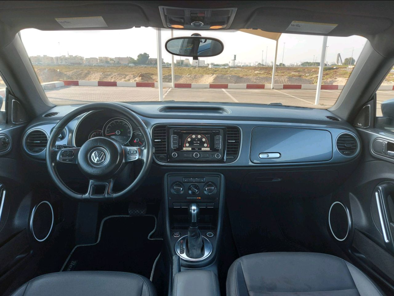 Volkswagen Beetle - Image 6