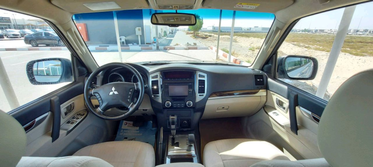 Mitsubishi Pajero - Image 6