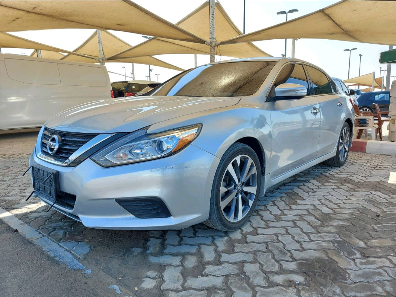 Nissan Altima - Image 5
