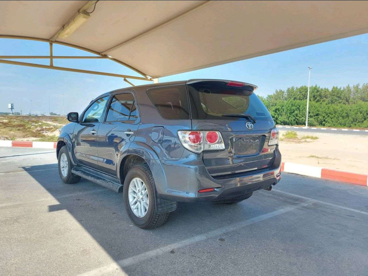 Toyota Fortuner - Image 4
