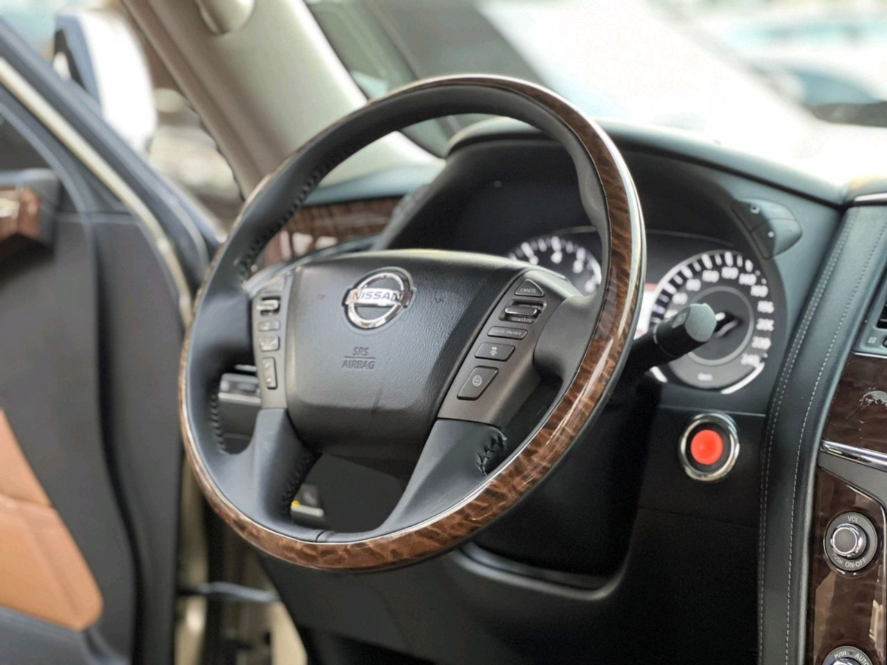 Nissan Patrol - Image 7