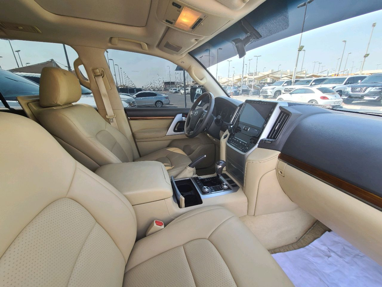 Toyota Land Cruiser - Image 6