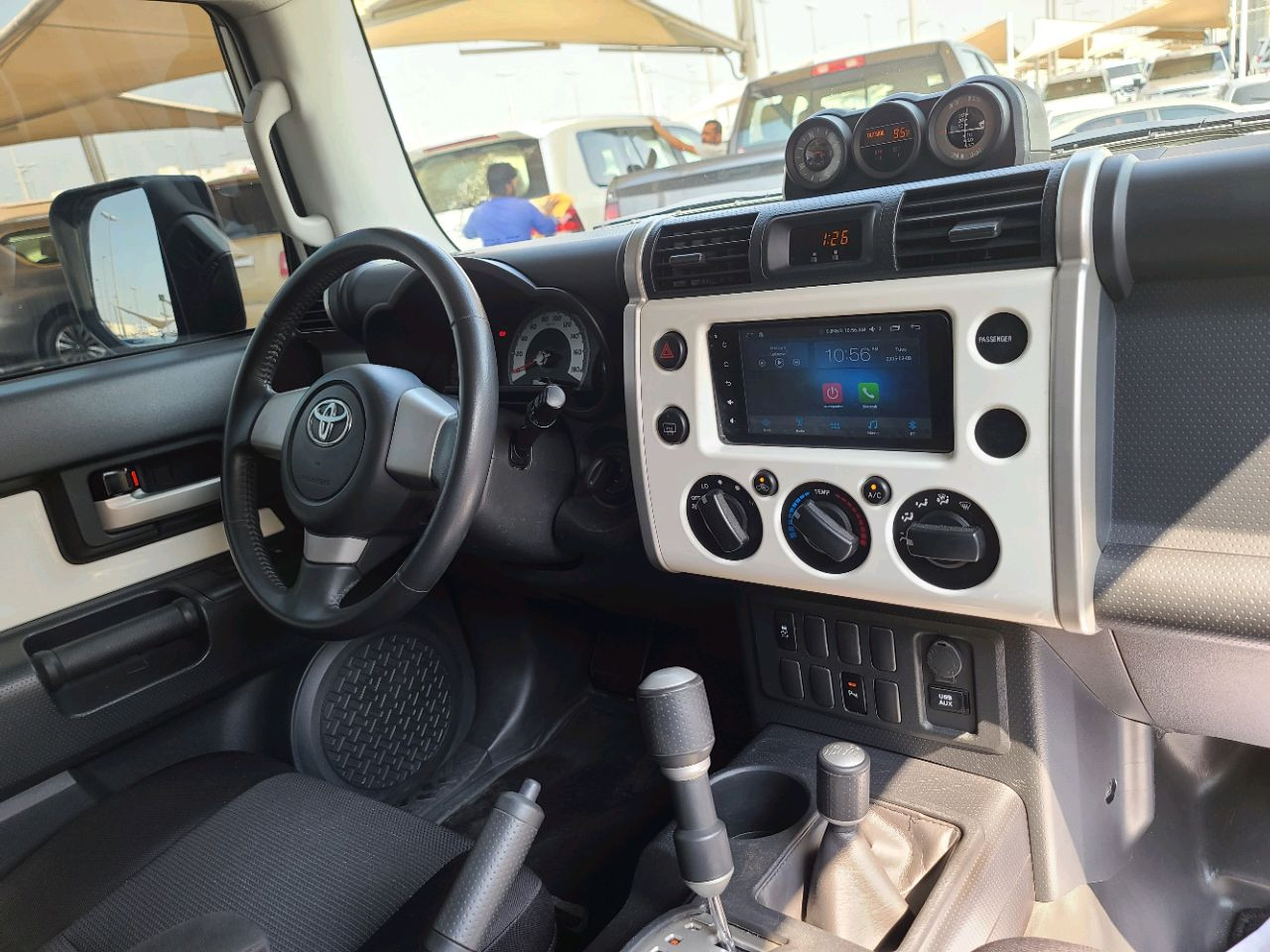 Toyota FJ Cruiser - Image 8
