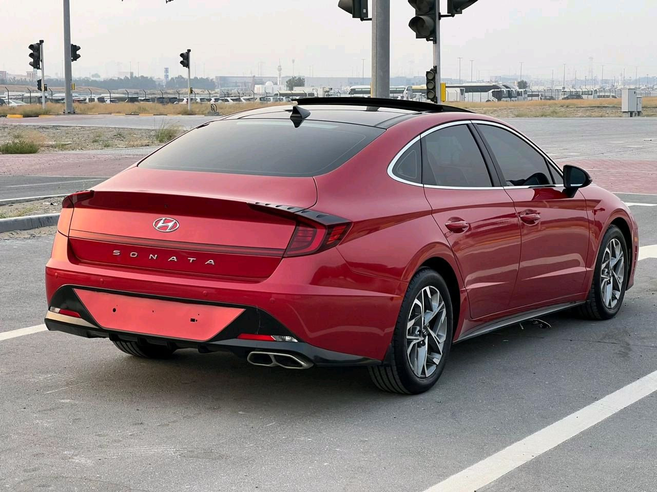 Hyundai Sonata - Image 8