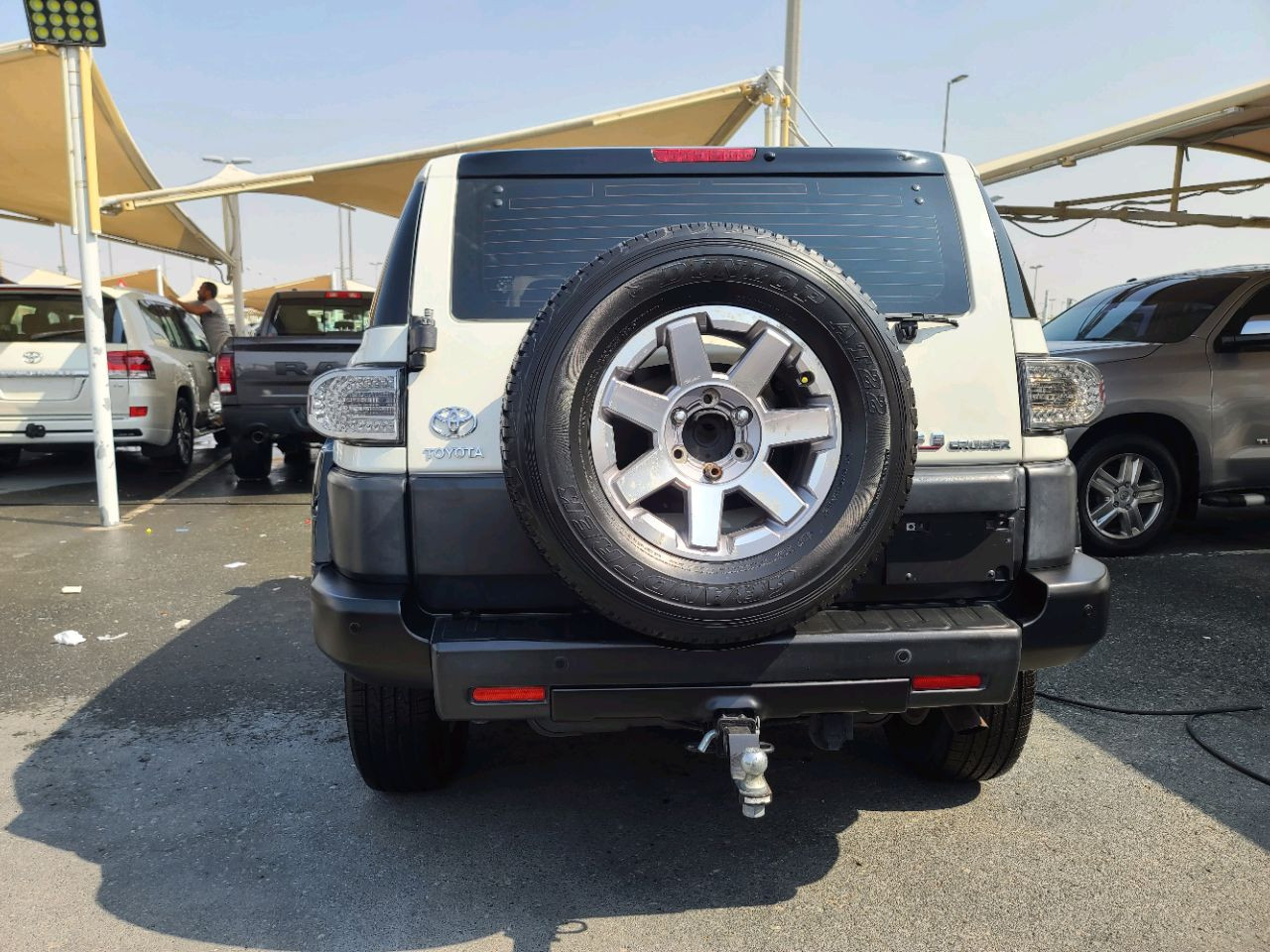 Toyota FJ Cruiser - Image 10