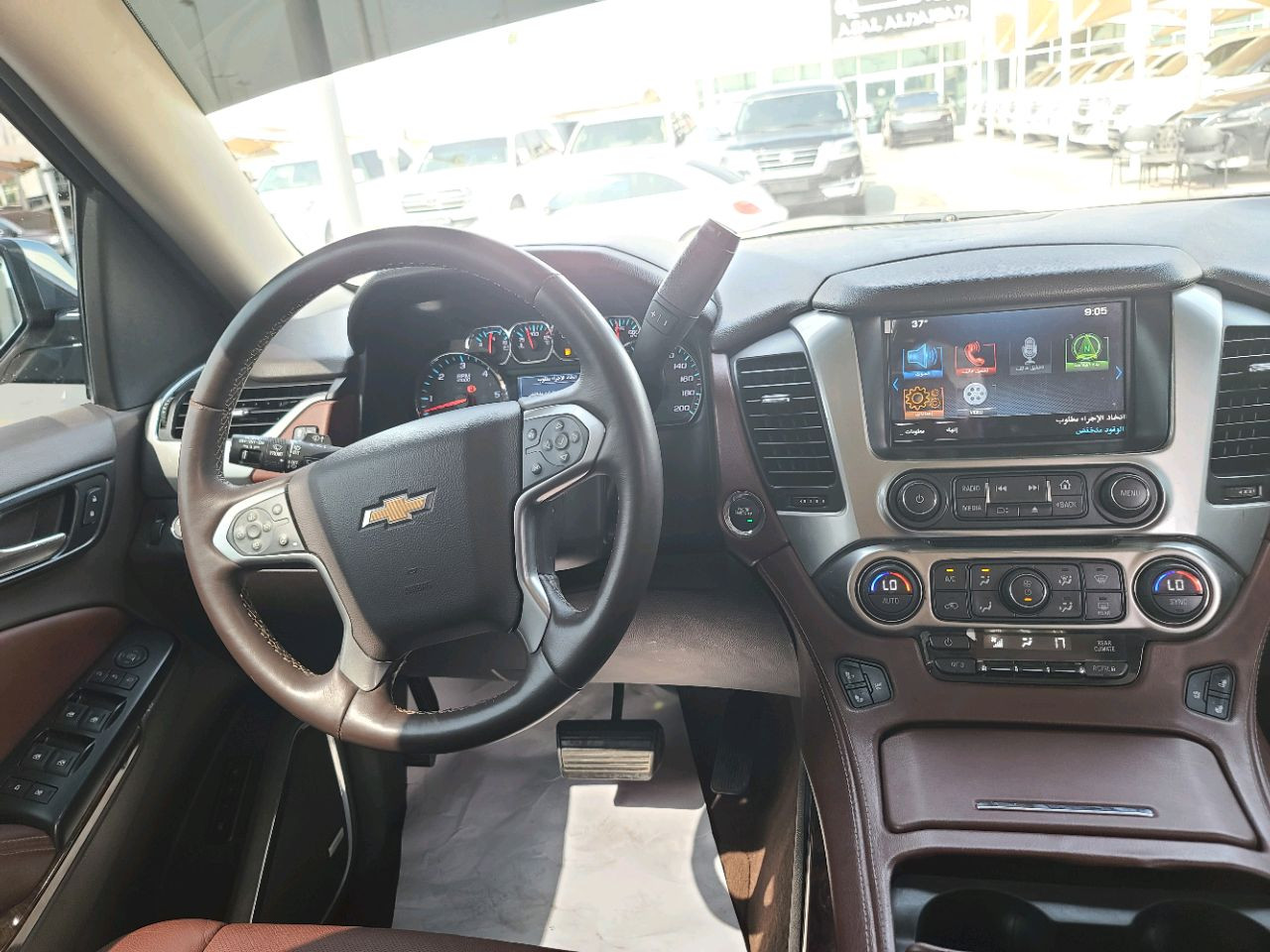 Chevrolet Tahoe - Image 3