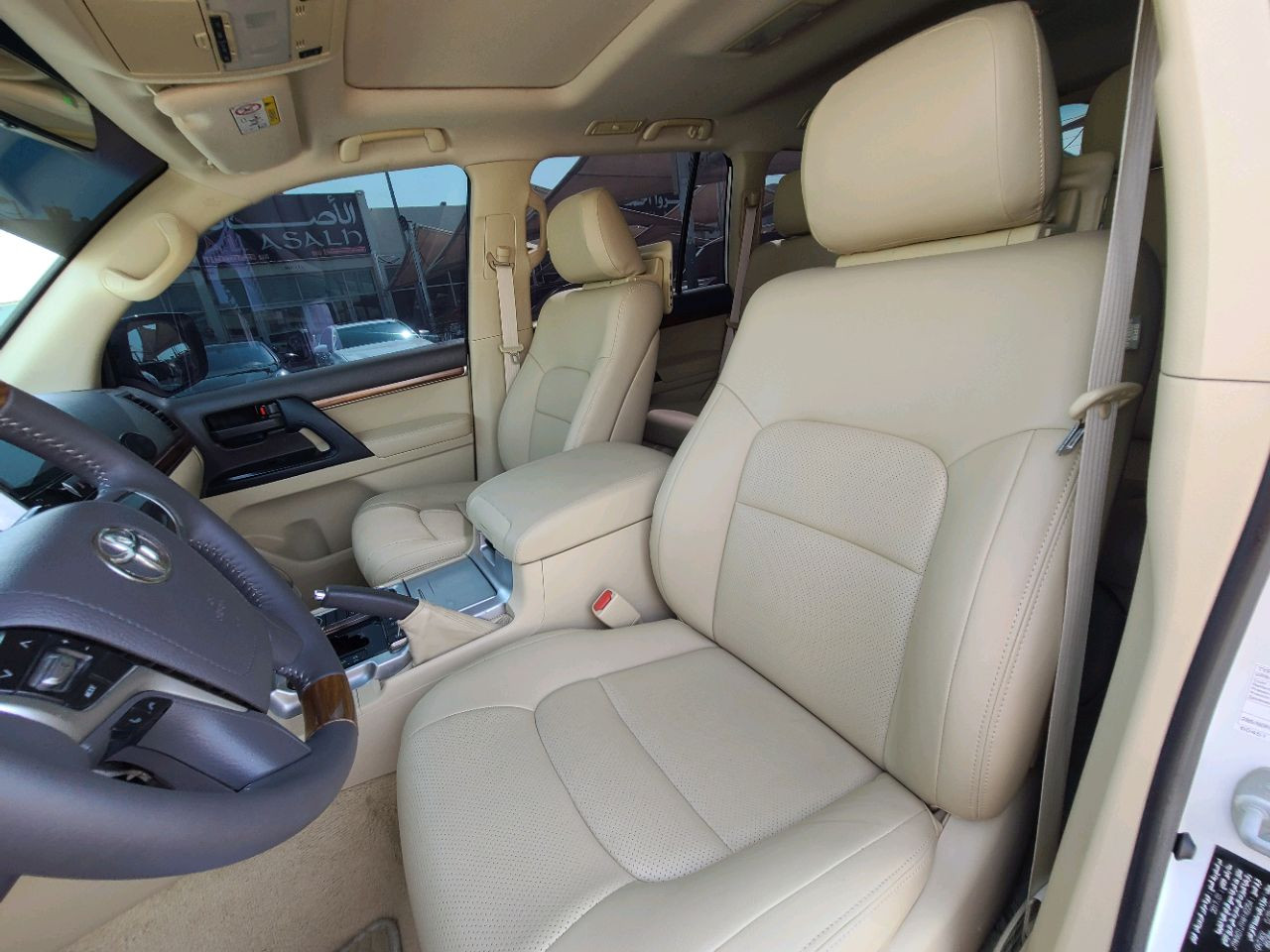 Toyota Land Cruiser - Image 5
