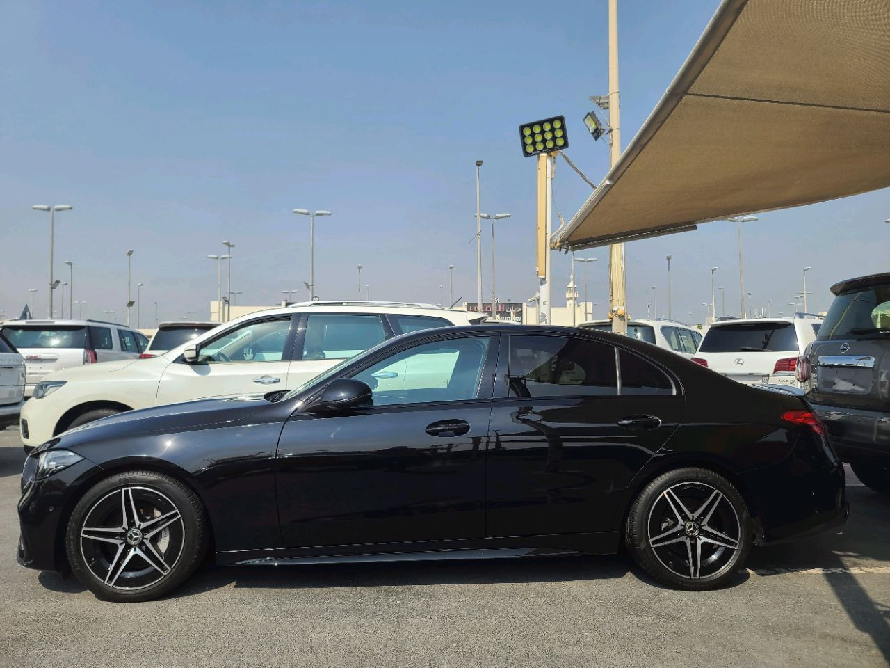 Mercedes Benz C-Class - Image 18