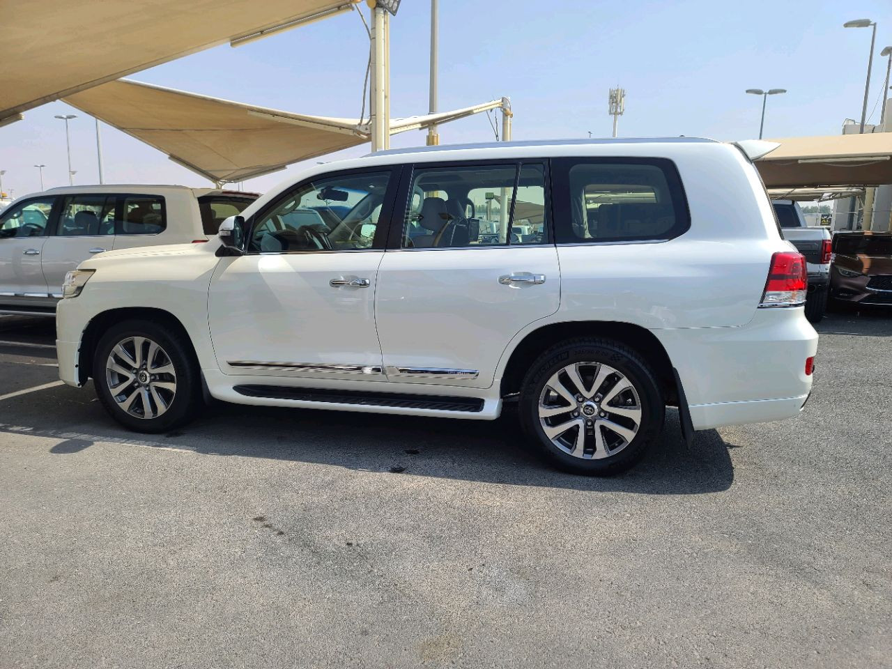 Toyota Land Cruiser - Image 4