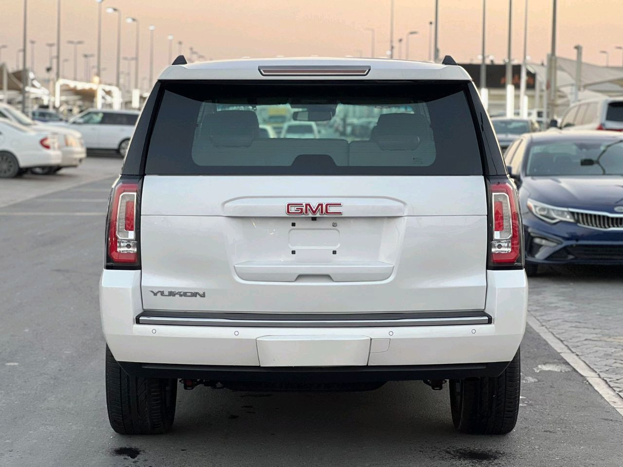 GMC Yukon - Image 3