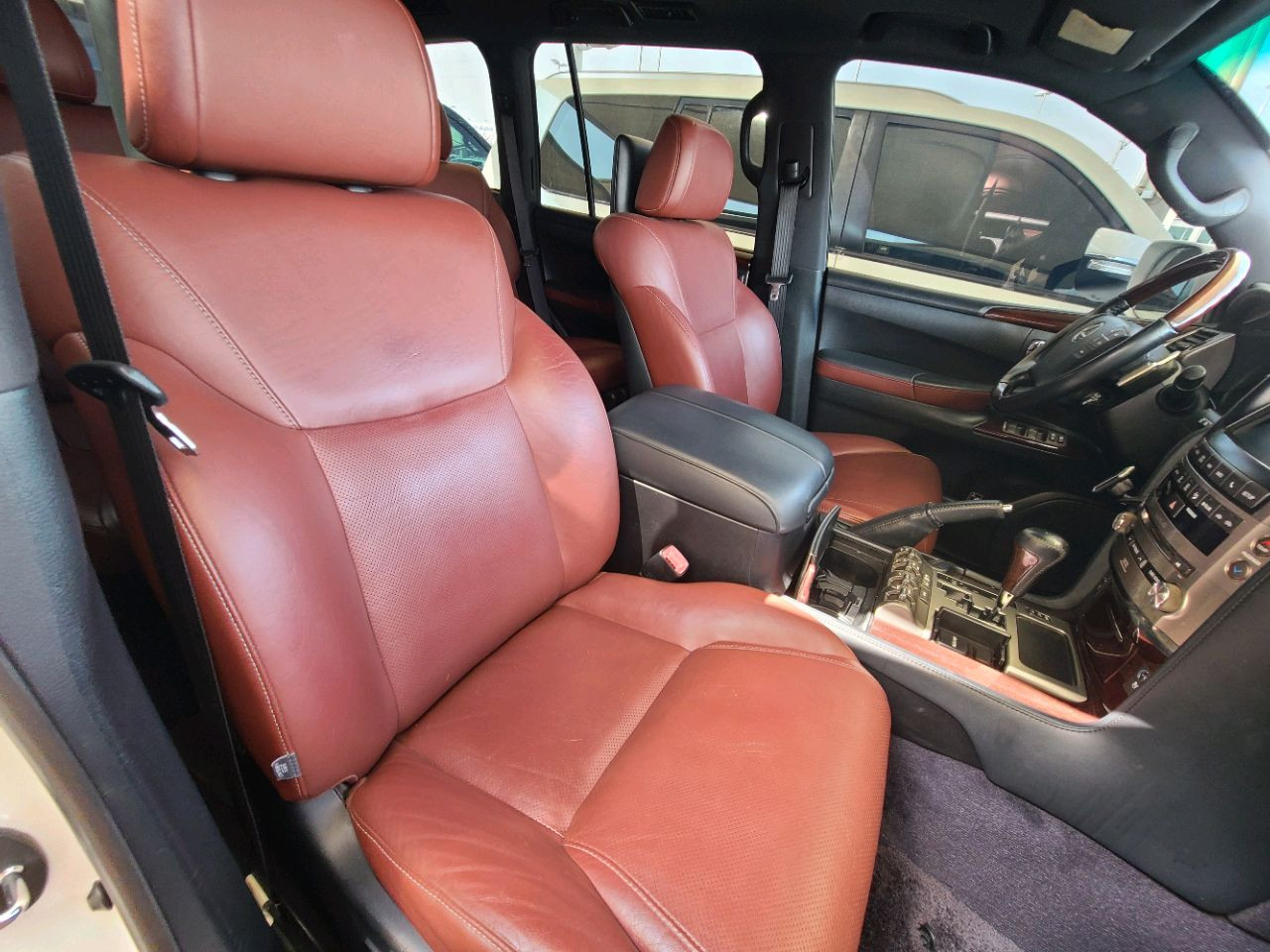 Lexus LX-Series - Image 7